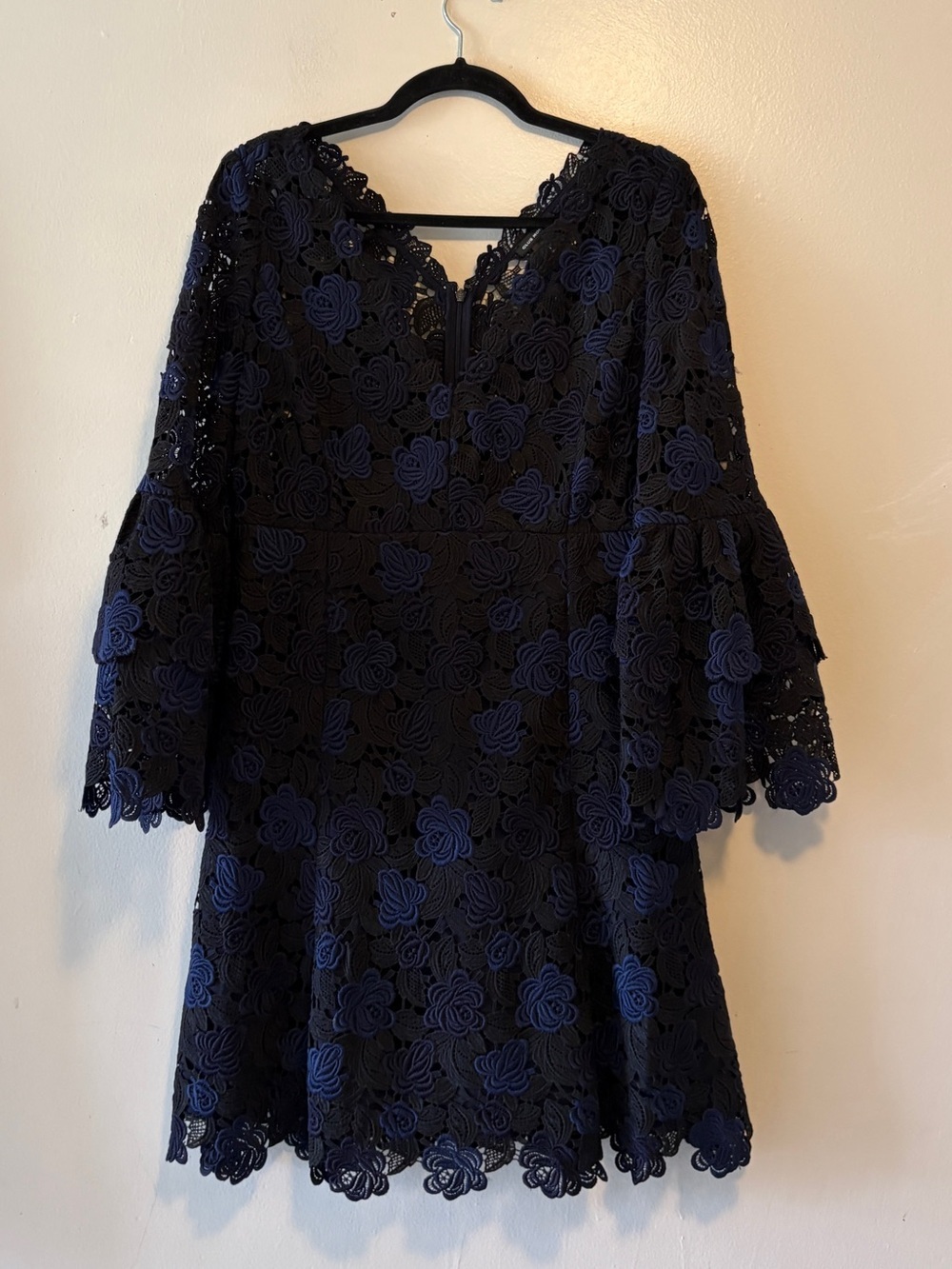 CLUB MONACO Kaelane Navy Lace Ruffle Midi Dress Size 10 Fit & Flare Whimsigoth - Picture 4 of 12